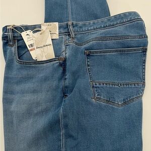 Tommy Bahama Mens  Jeans Boracay Light Indigo Wash Blue NWT $138 42 X 32